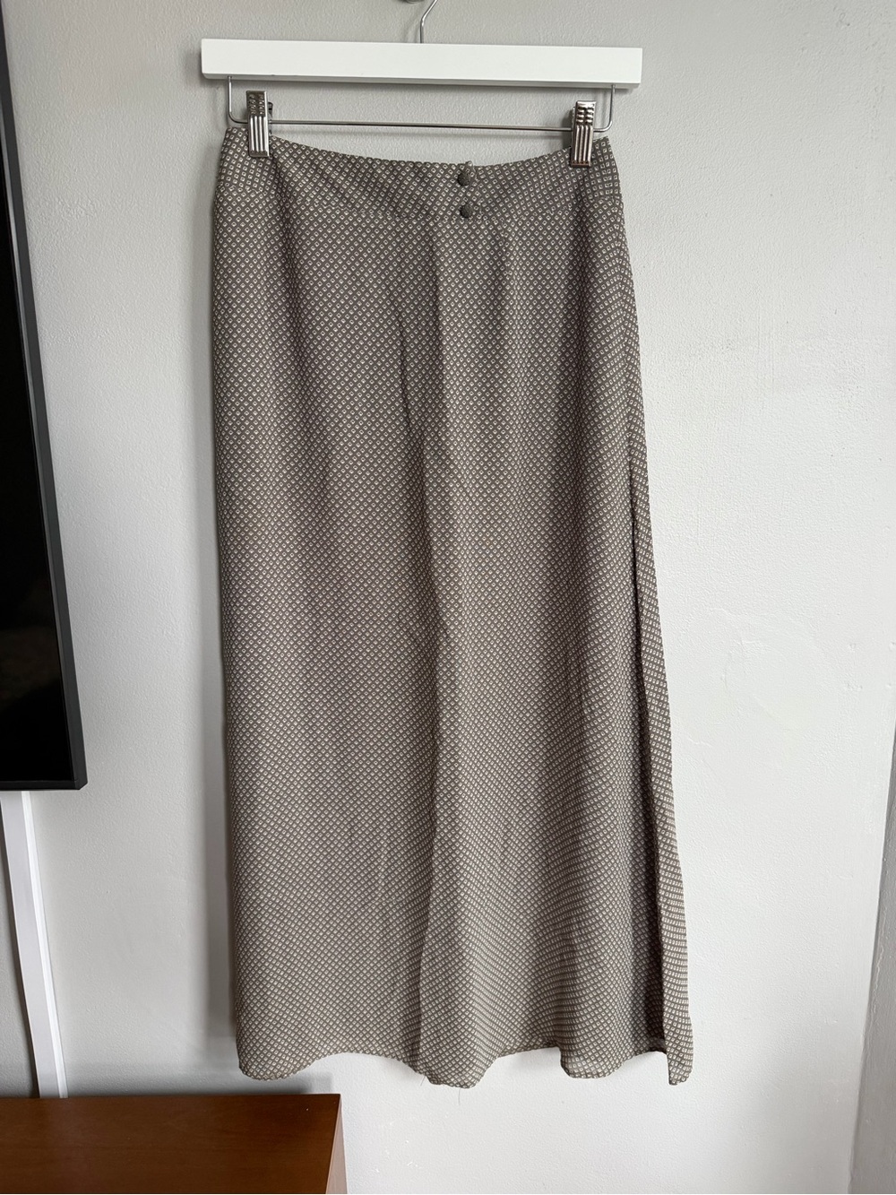 Laura Ashley Gray Tan Geometric Printed Midi Flowy Skirt Womens 4